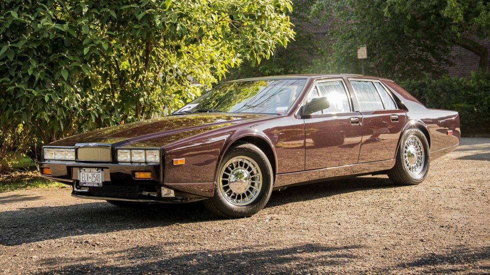 Aston Martin Lagonda 